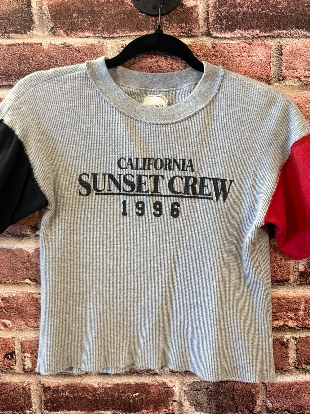 Modish Rebel California Sunset Crew 1996 Thermal Short Sleeve Top